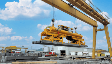 Vacuum Lifting & Crane Systems - NAVRON Material Handling Equipment